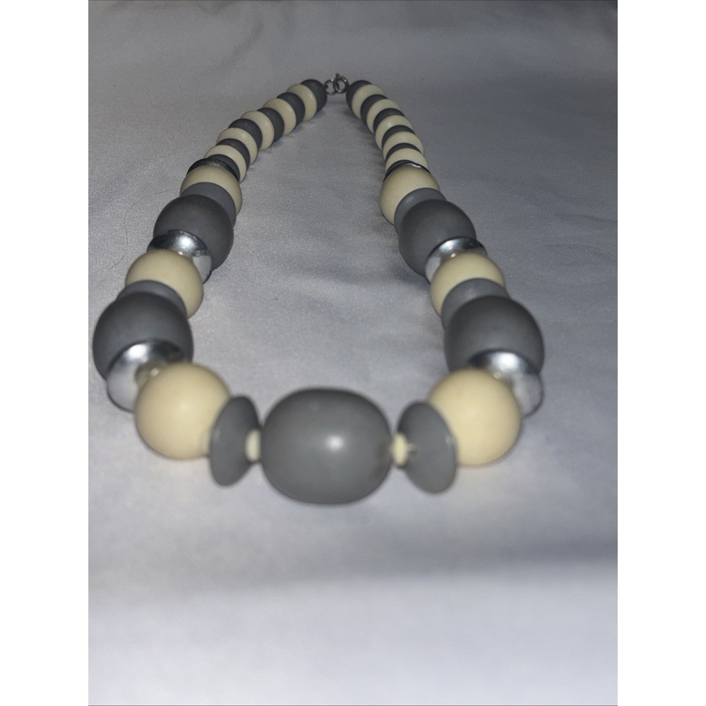 Necklace - Picture 6 of 16